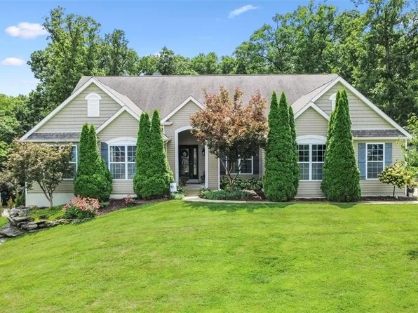 14 Prairie Lake Ct, Wentzville, MO 63385