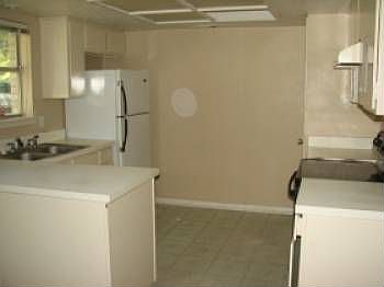 3rd image of 3412 Eastbrook Dr