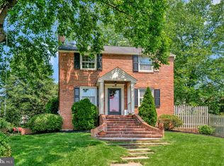 2231 N Illinois St, Arlington, VA 22205