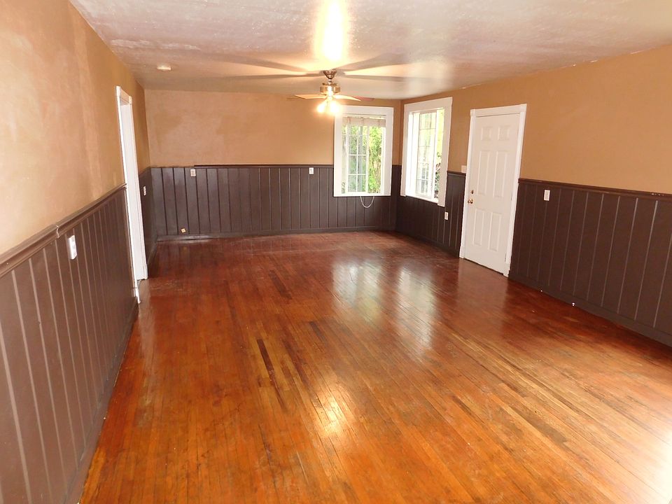 2nd image of 1346 Lafayette St