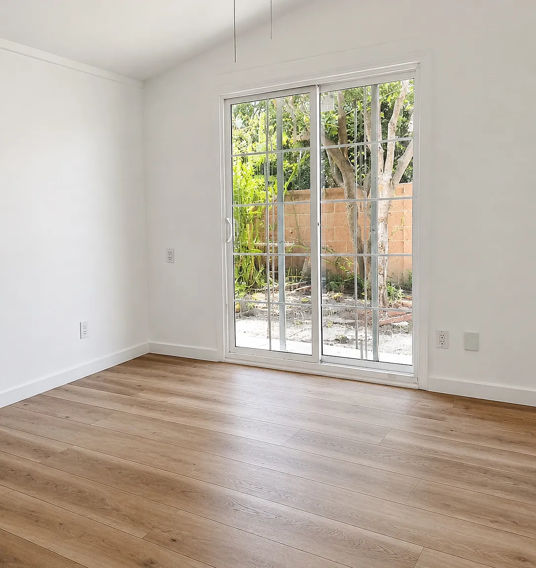 5 bed, 1676 sqft, $1,200 — Photo 3