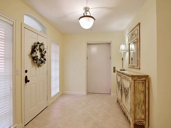 3rd image of 5320 W Harbor Village Dr APT 302