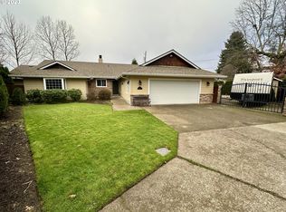 2159 Jeppesen Acres Rd, Eugene, OR 97401