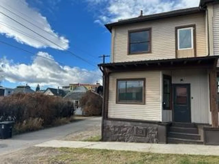 221 N Henry Ave — Photo 1