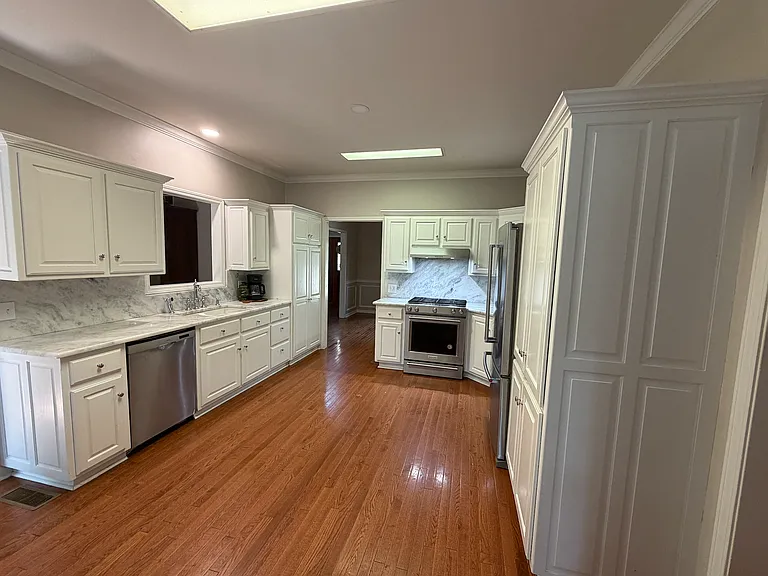 12 Levant Dr — Photo 5