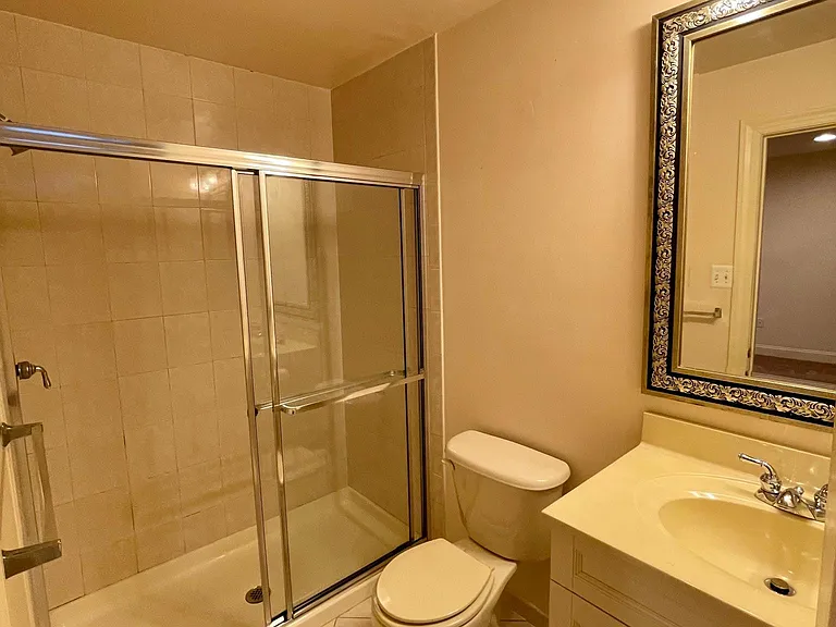 6 Strawberry St — Photo 13