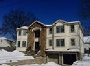 181 Clayton Ter, Paramus, NJ 07652
