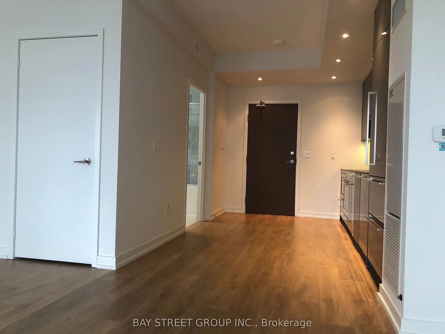 2 bed, $2,850 — Photo 3