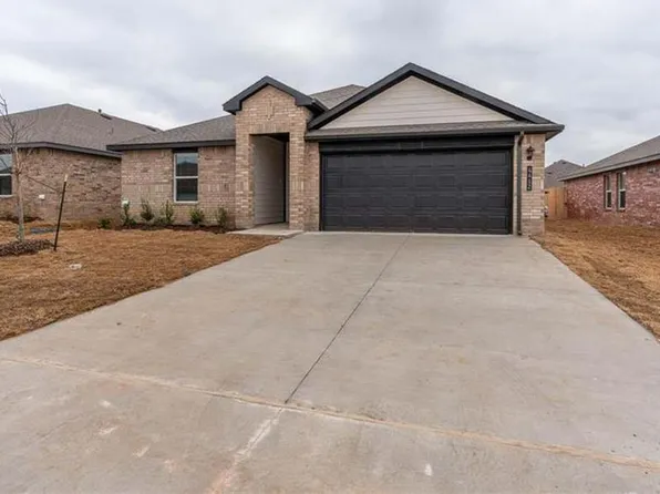 4412 SW Christina Ct, Lawton, OK 73505