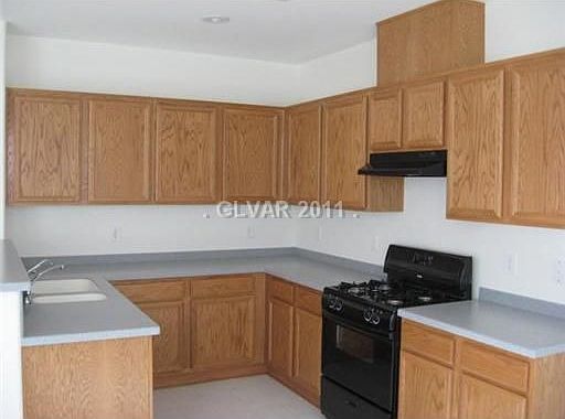 3rd image of 9260 Night Mesa St