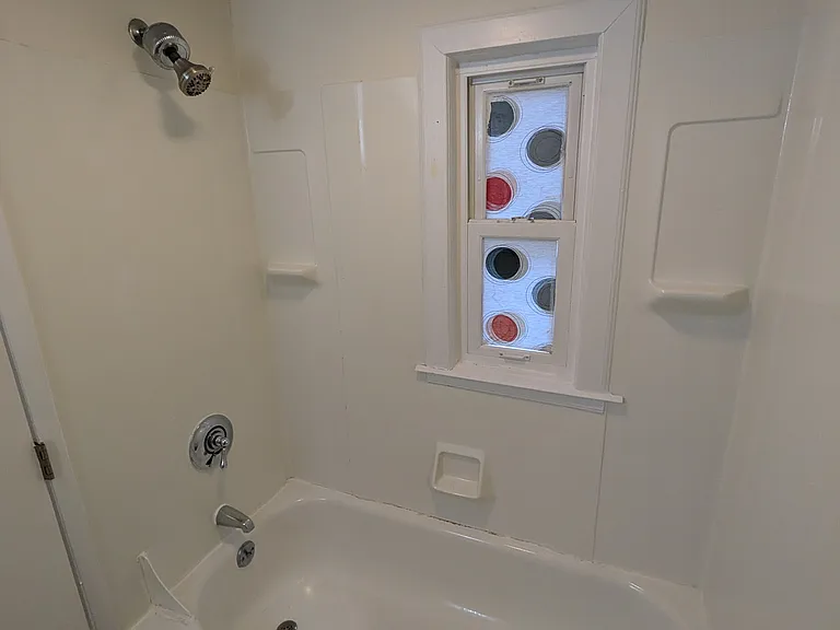 24 Walnut St #1 — Photo 2