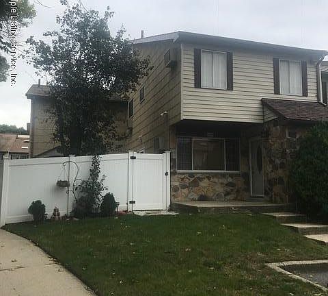 3rd image of 256 Corona Ave