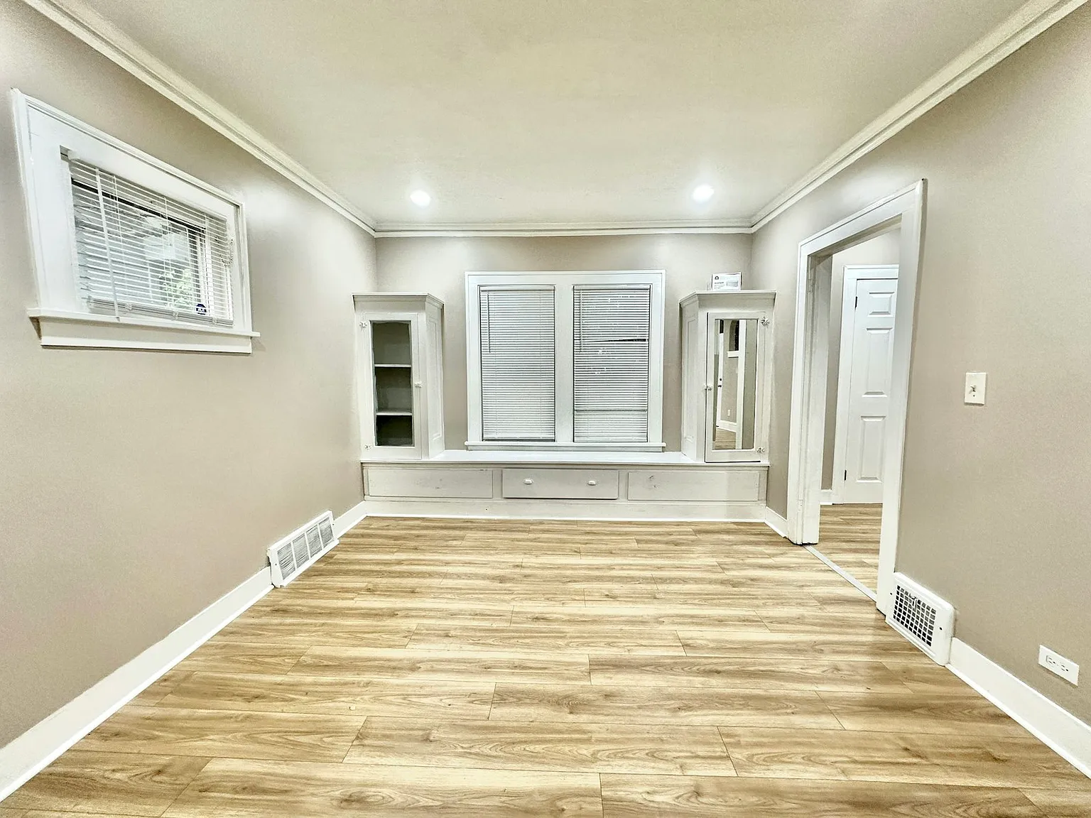 12805 Watterson Avenue — Photo 3