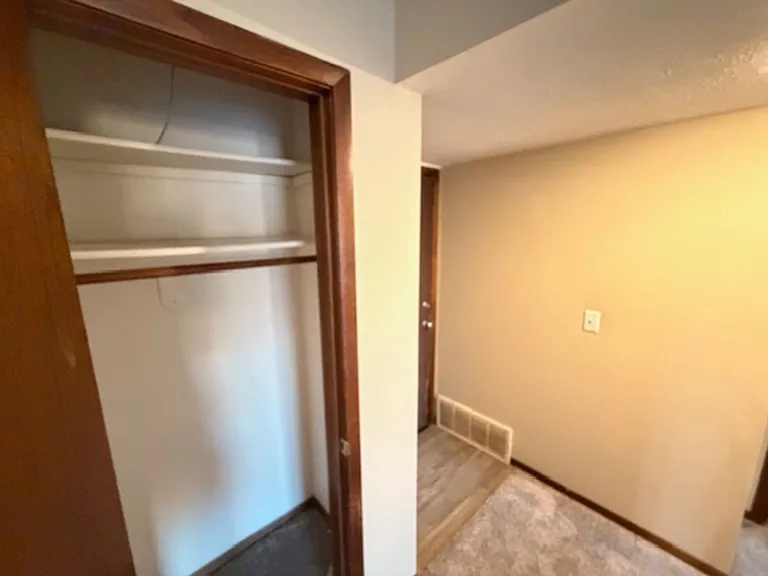 Superior Place Apartments — Photo 20