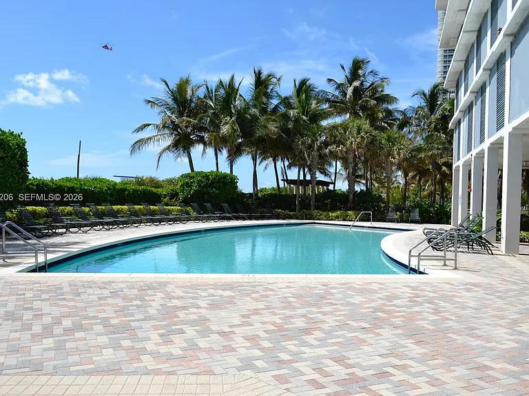 6515 Collins Ave #1505 — Photo 19