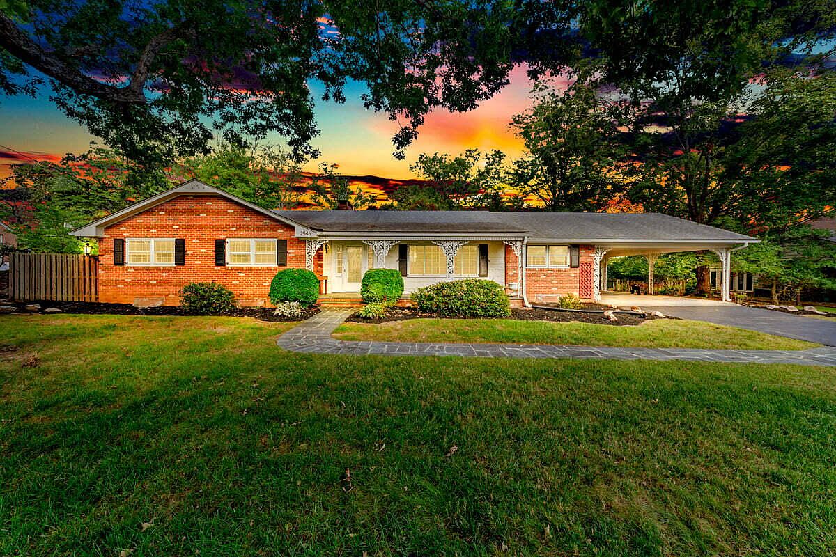 2546 Sharmar Rd, Roanoke, VA 24018 | Zillow
