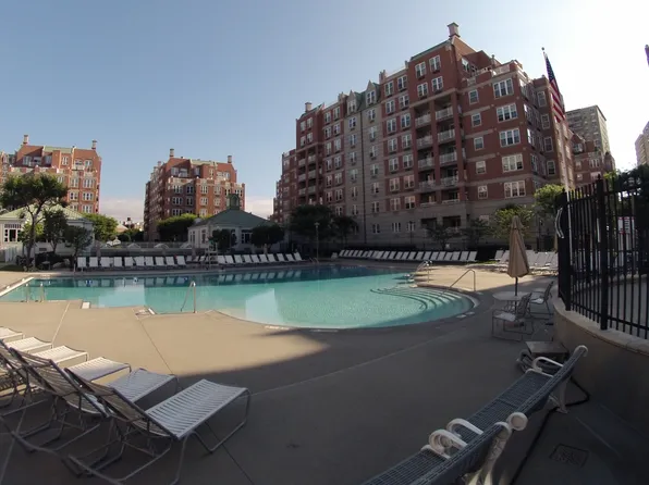 105 Oceana Dr E APT 5I, Brooklyn, NY 11235