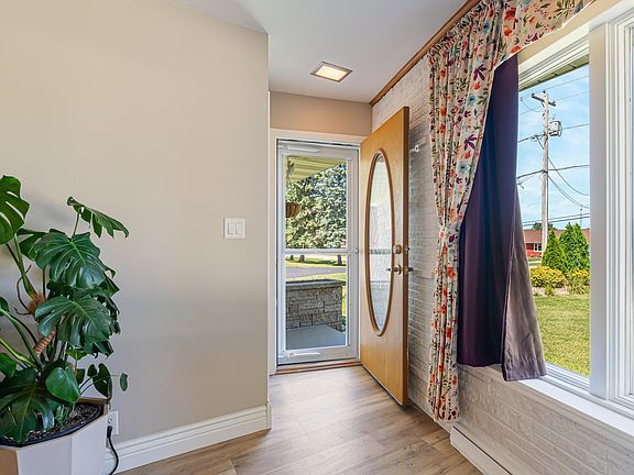 3rd image of 5113 County Road Ii