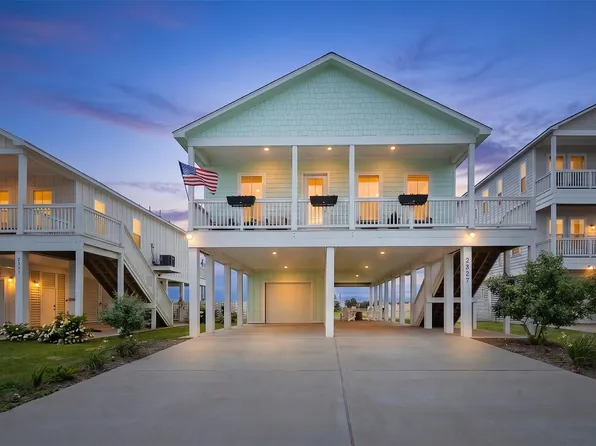 2527 103rd St, Galveston, TX 77554