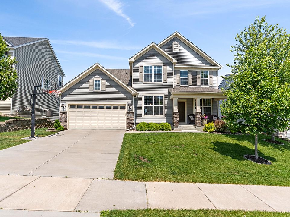 Driveway & Front Yard