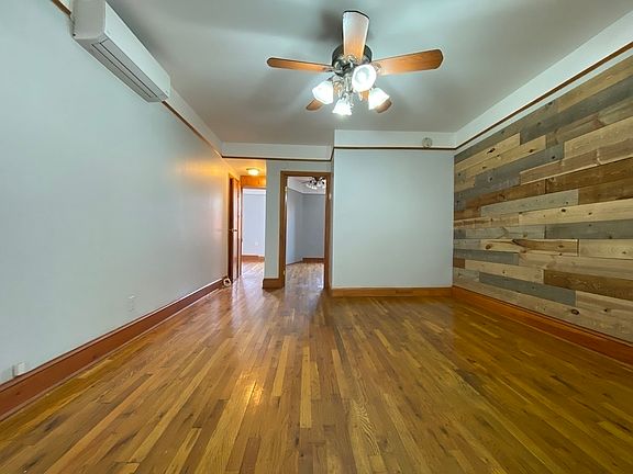2nd image of 920 Atlantic Ave #3