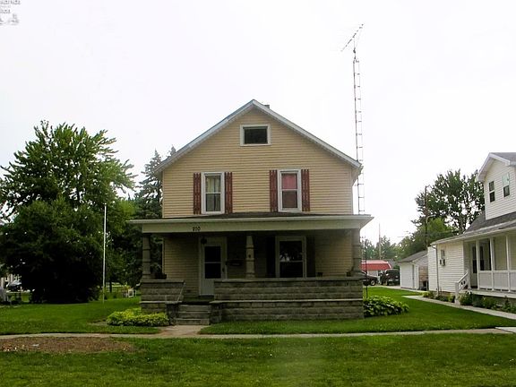 2nd image of 210 W 1st St