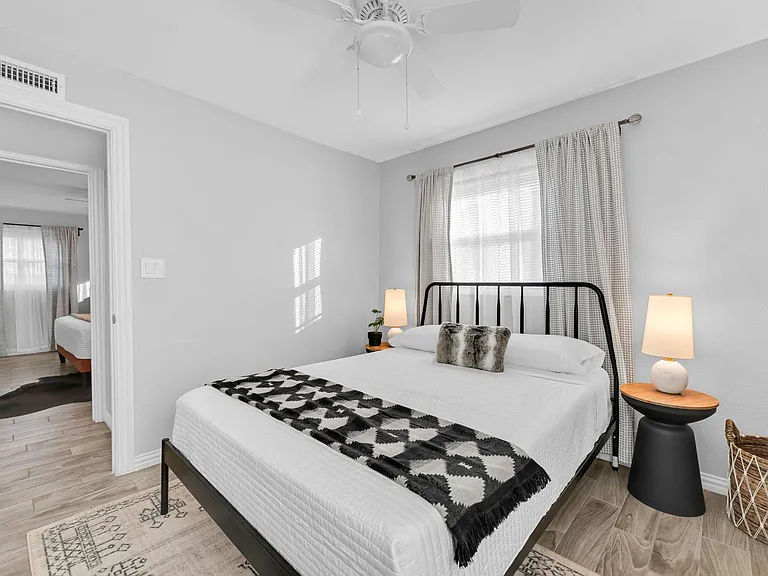 13506 Castleton Dr — Photo 15