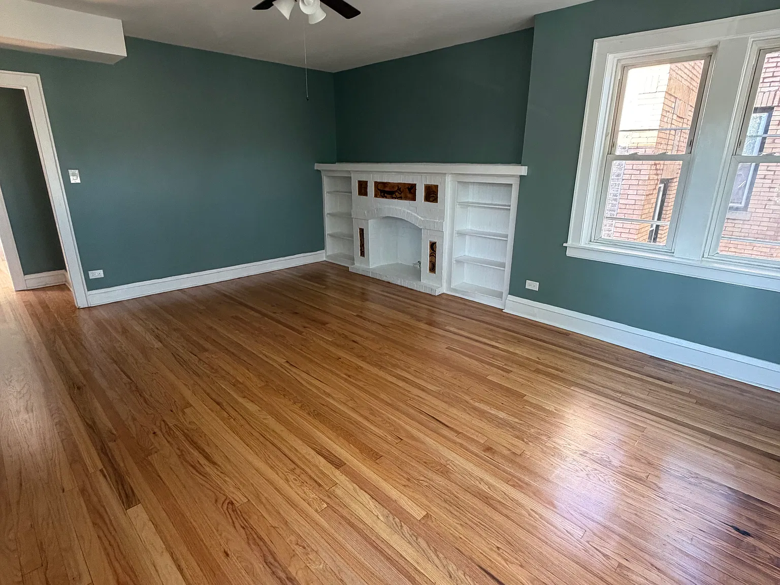 2 bed, $1,800 — Photo 2