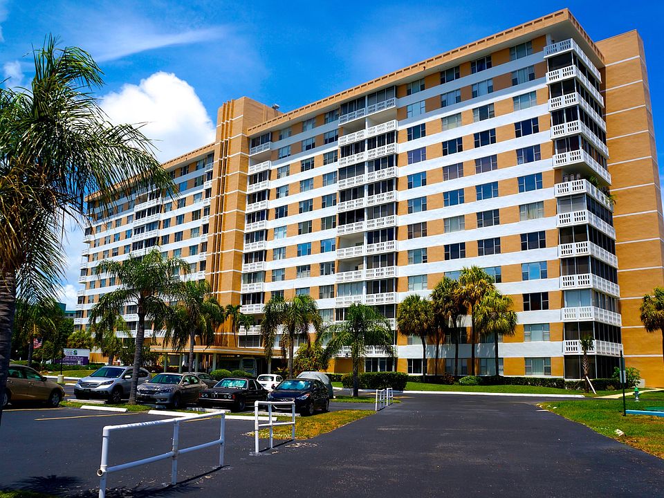 1st image of 4001 Hillcrest Dr APT 410