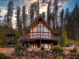 4612 W A Barr Rd, Mount Shasta, CA 96067