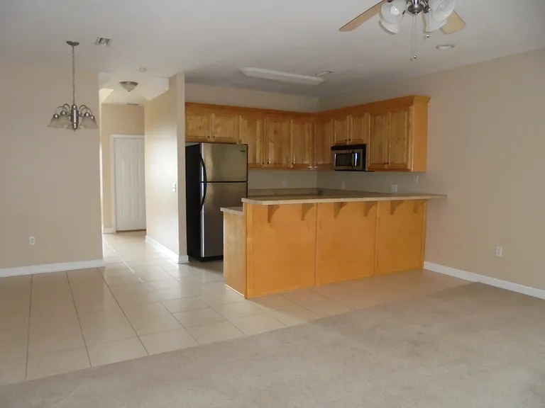 316 Eagle Lndg — Photo 2