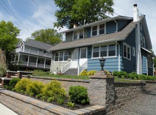 42 E Trenton Ave, Morrisville, PA 19067