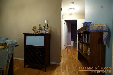 Rented by aptsandlofts.com