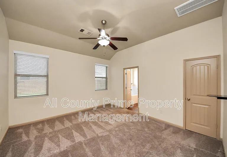 5234 Corbridge Glen Ct — Photo 9