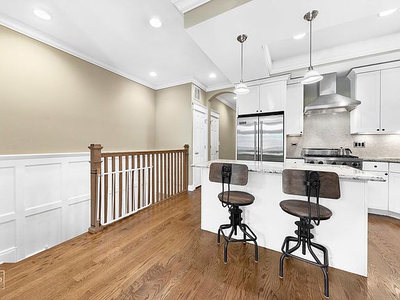 4th image of 3218 N Damen Ave APT 1N