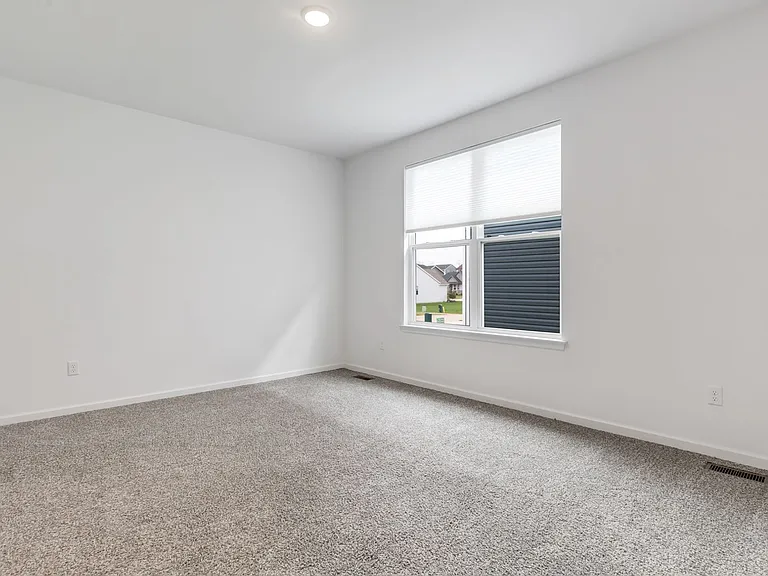 710 Alban Aly — Photo 9