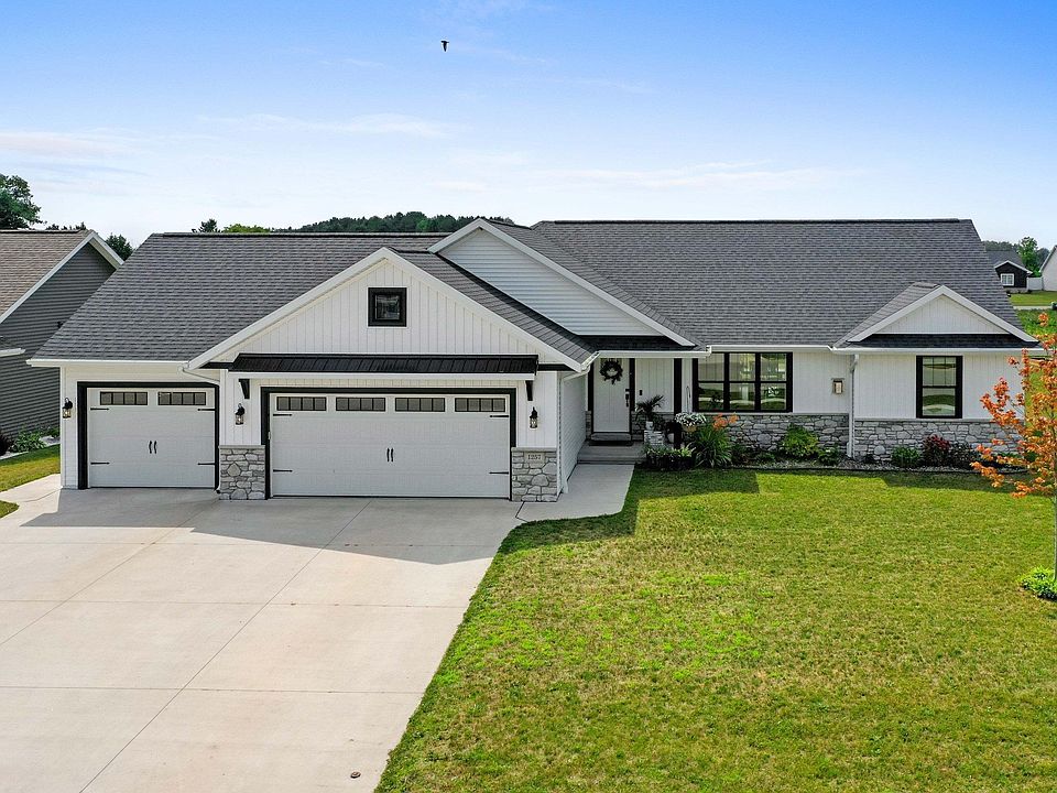 1st image of 1257 Mountain Bay Dr