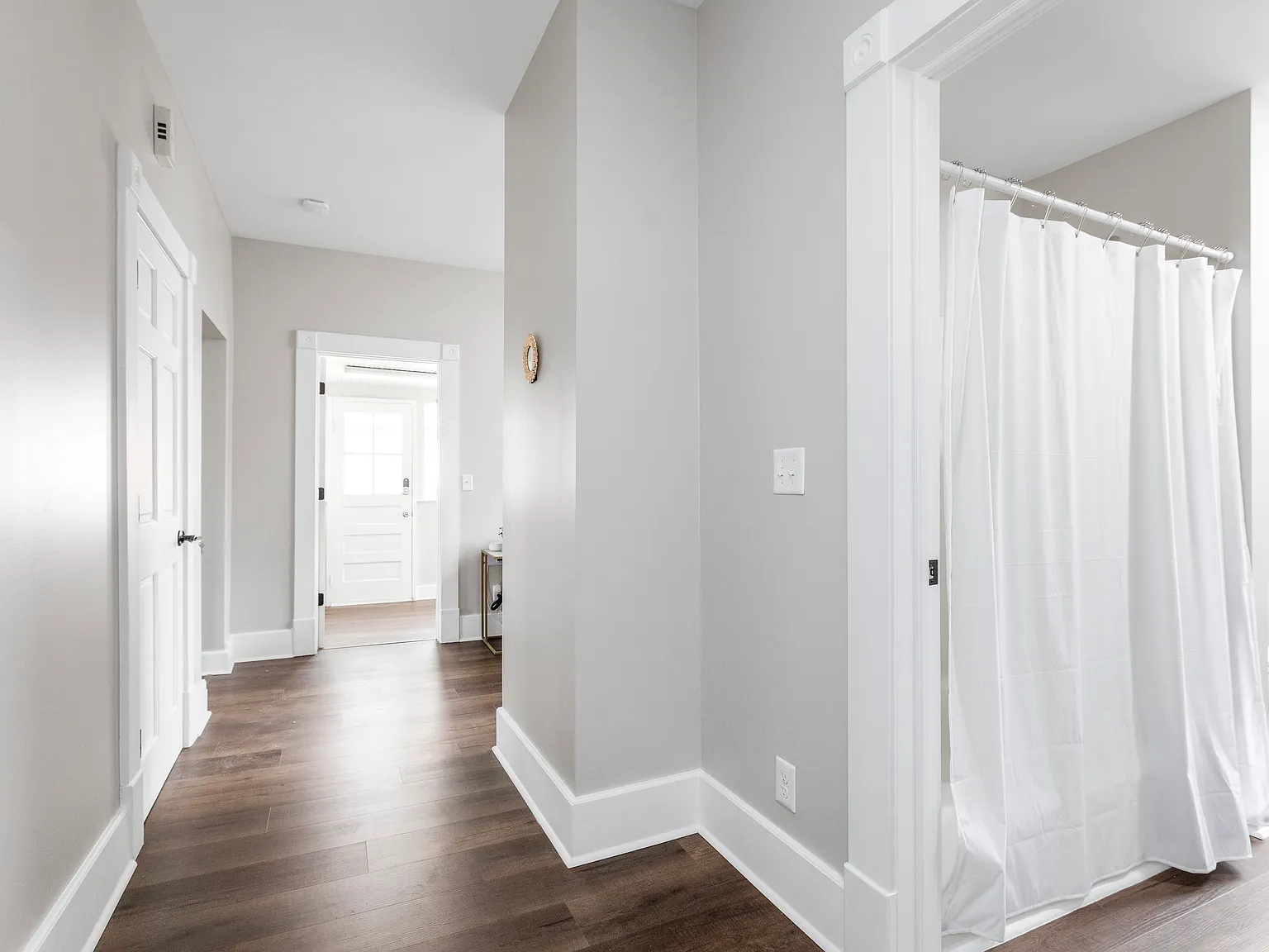 3 bed, 2000 sqft, $1,800 — Photo 4