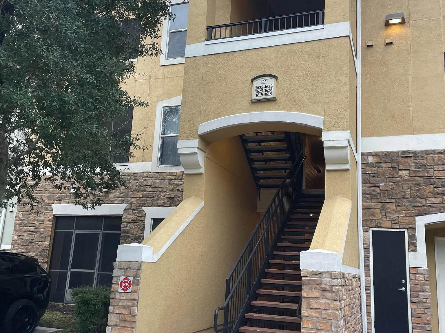 1 bed, 643 sqft, $1,295 — Photo 1