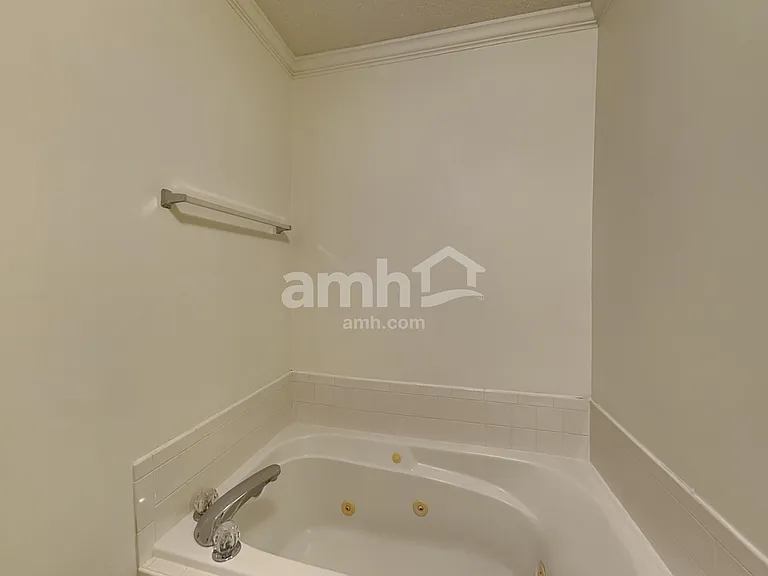 3104 Meadowland Ter — Photo 15