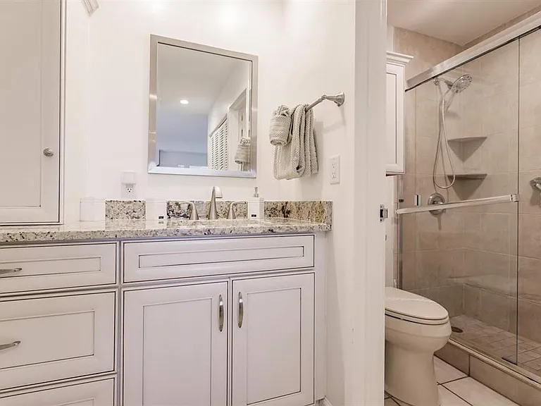 1255 E Peppertree Dr #403 — Photo 13