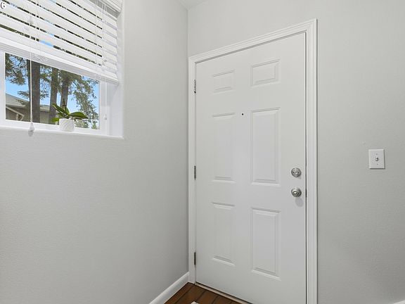 4th image of 14170 SW Barrows Rd Unit 5