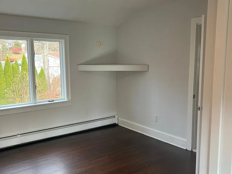 75 Manor Rd — Photo 23