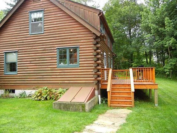 jillian pics 244.JPG  250 brick school