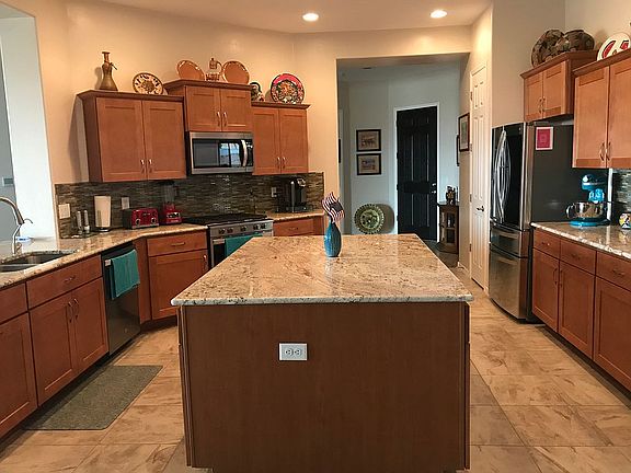 Exceptional kitchen- large!