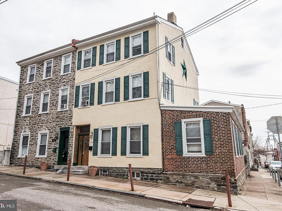 1st image of 133 Dupont St