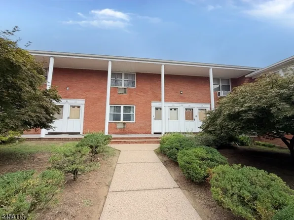 54 Knox Ter #1B, Wayne Twp., NJ 07470