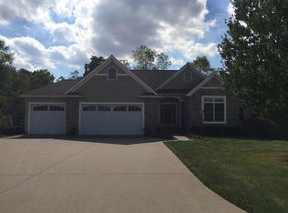 1974 Hale St, Muscatine, IA 52761