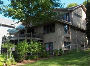 W2710 Oakwood Beach Rd, Markesan, WI 53946