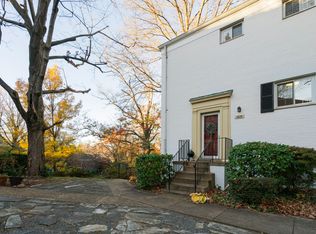 1629 Fitzgerald La, Alexandria, VA 22302